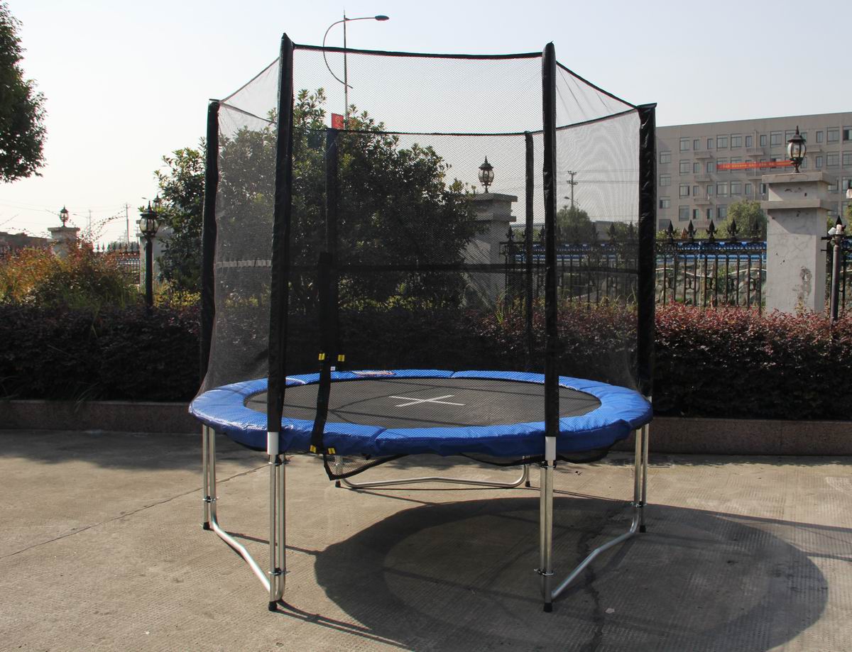 8ft Trampoline & Enclosure Set with Safety Net Ladder