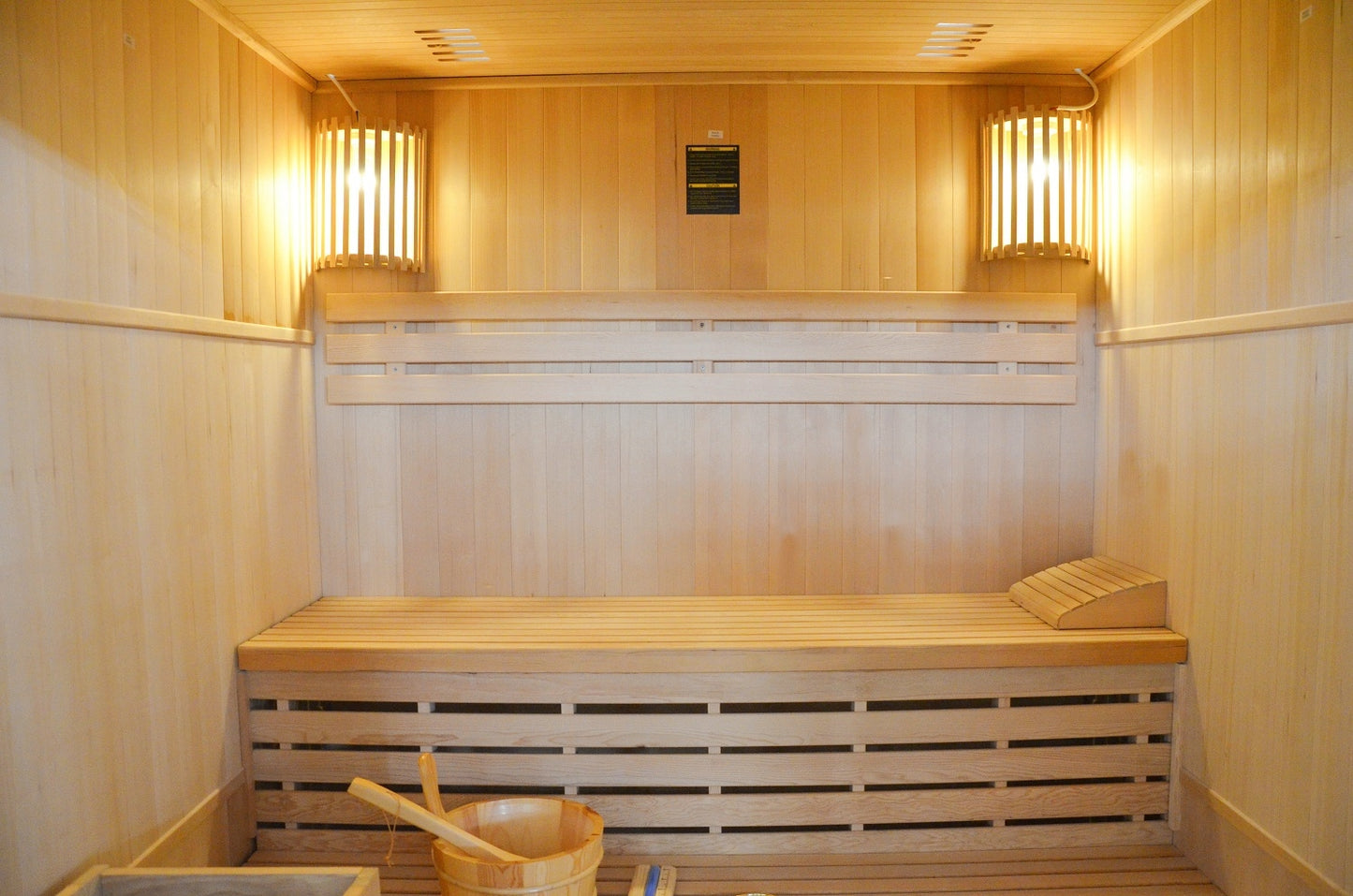 Greenland 4 Person Finnish Indoor Traditional Steam Sauna 6000W
