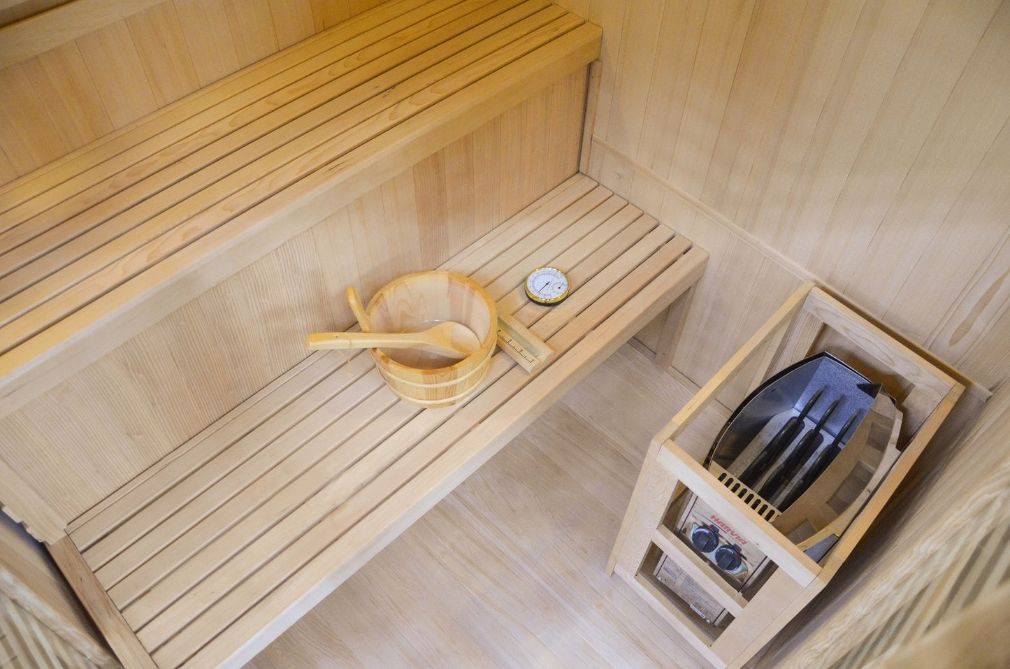 Greenland 3 Person Finnish Indoor Corner Traditional Steam Sauna 6000W