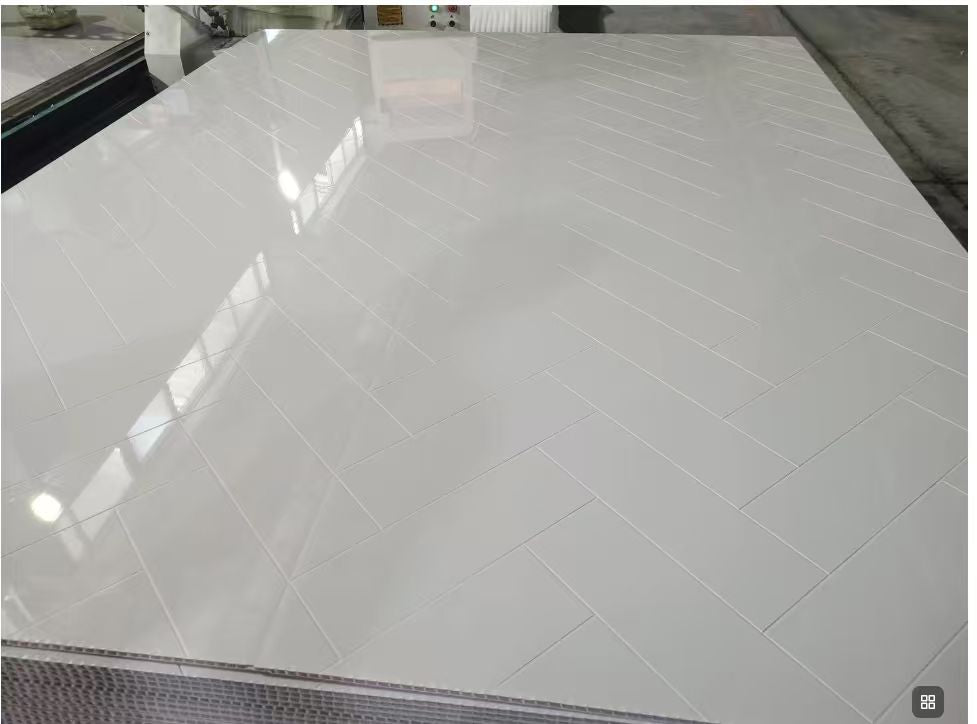 1000mm Width Interior Complicated Cutline Waterproof PVC Wall Panel Cheveron White Gloss