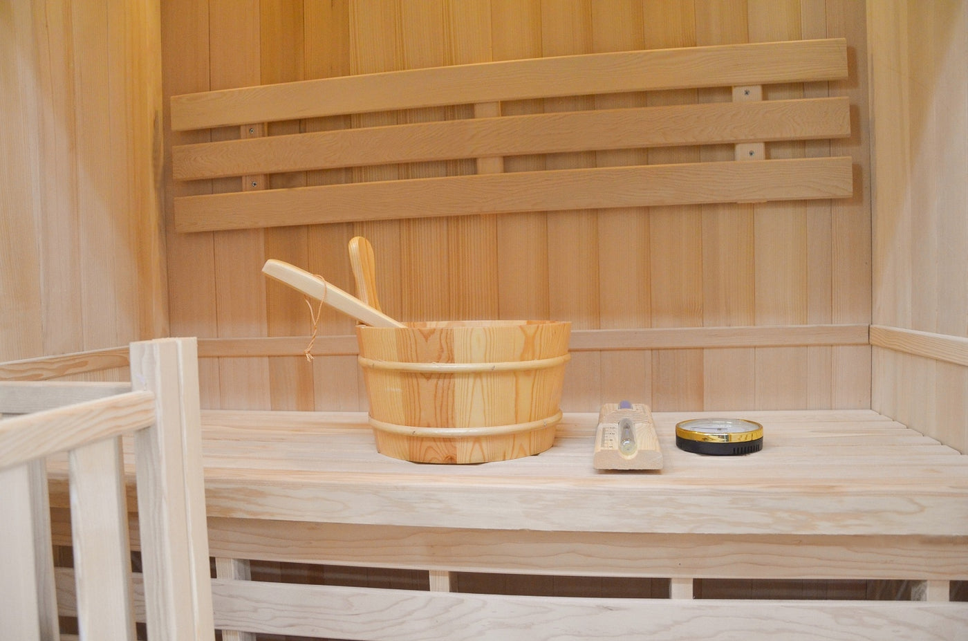 Greenland 2 Person Finnish Indoor Traditional Steam Sauna 3500W 3Yr Warranty